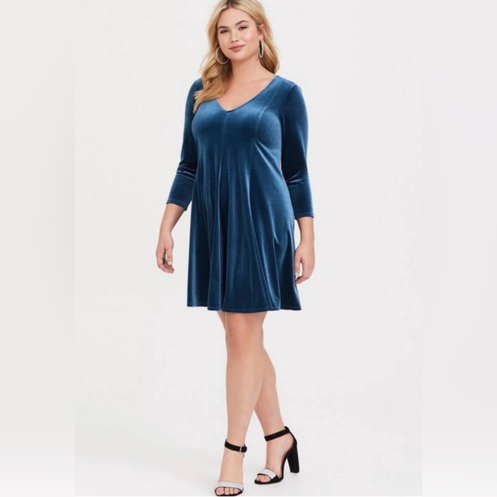 Torrid Mini Velvet Fluted Dress Blue Long Sleeve Size 1 NWT New